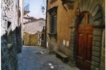 Italia Privát Trassilico, Esterno